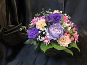 カジュアルに 結婚式 卓上装花 福岡 花屋 スタンド花 ナーセリーさぬい はスタンド花が得意